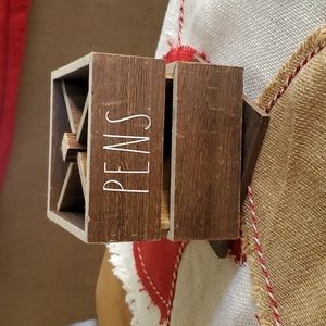 Rae Dunn pencil and pen holder.